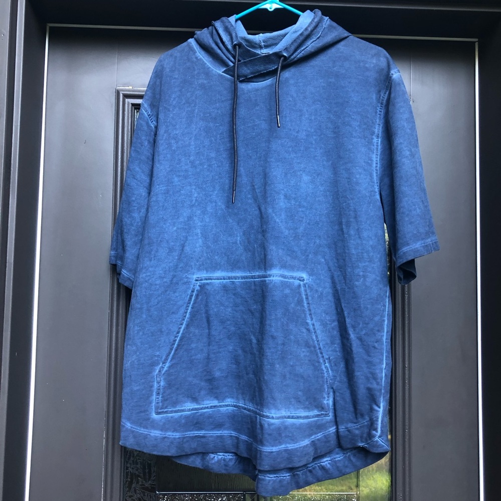 blue short sleeve sweatshirt!
